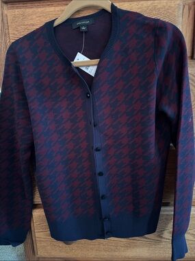 Ann Taylor Burgundy and Navy Houndstooth Button Cardigan